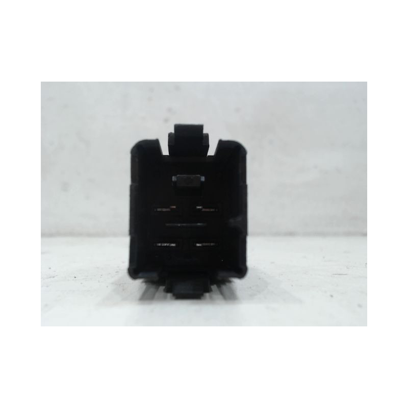 BOUTON DE WARNING VOLKSWAGEN GOLF