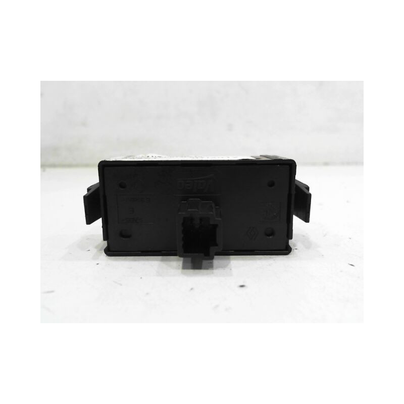 BOUTON DE WARNING RENAULT MEGANE