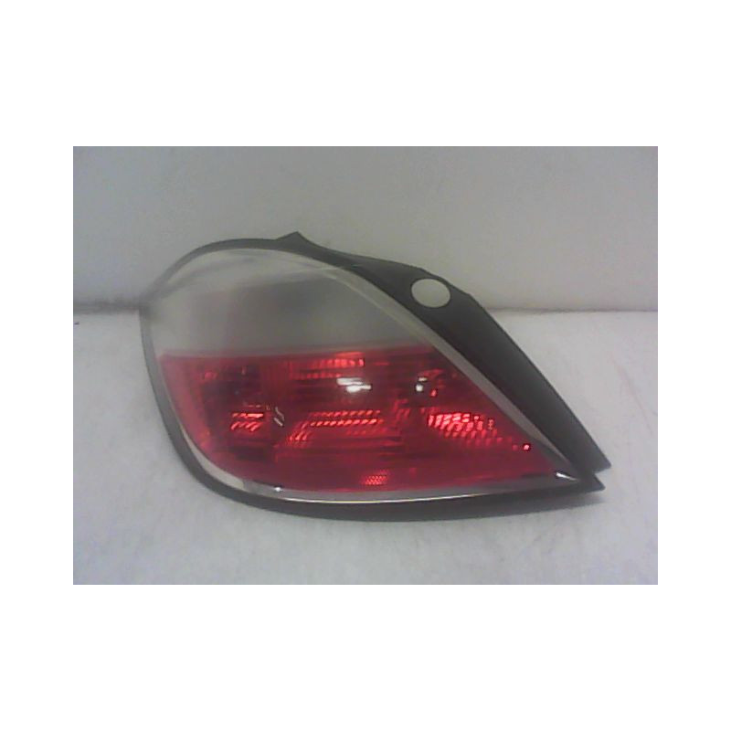 FEU ARRIERE GAUCHE  OPEL ASTRA