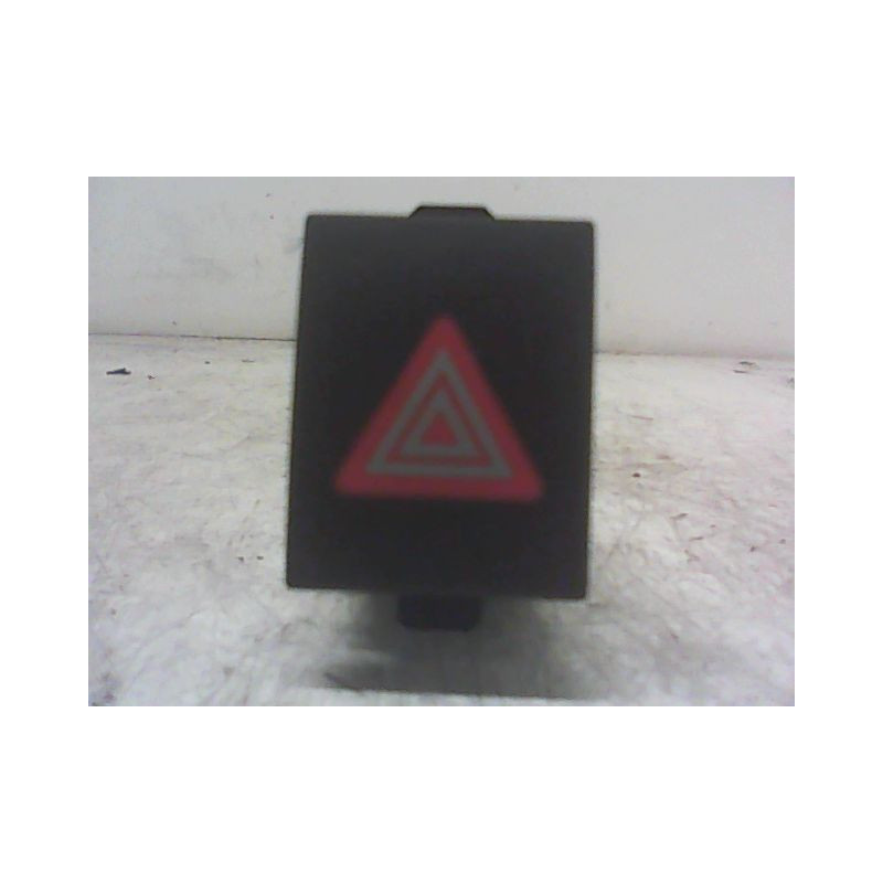 BOUTON DE WARNING VOLKSWAGEN POLO