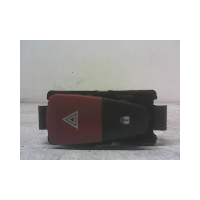 BOUTON DE WARNING RENAULT MEGANE