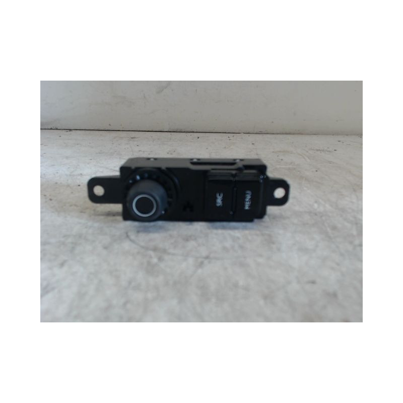 COMMANDE AUTORADIO PEUGEOT 208