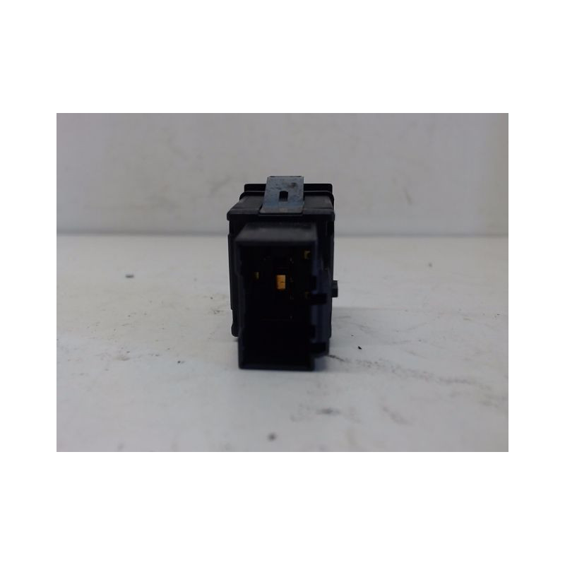 BOUTON DE WARNING VOLKSWAGEN POLO 2005-