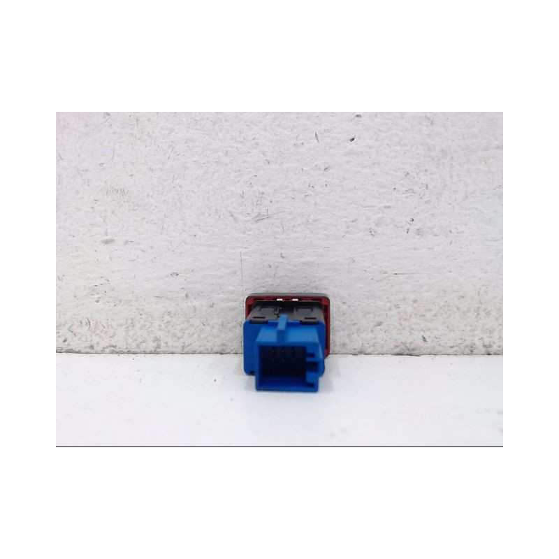 BOUTON DE WARNING VOLKSWAGEN POLO