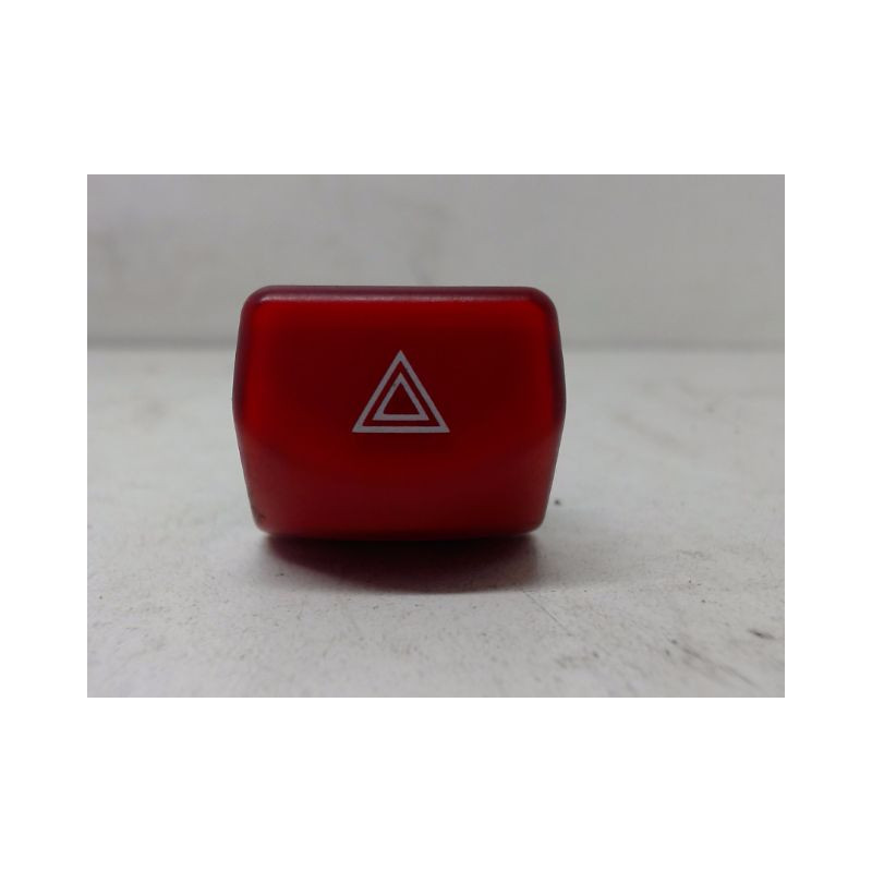 BOUTON DE WARNING NISSAN MICRA 2005-2007