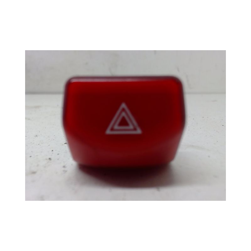 BOUTON DE WARNING NISSAN MICRA 2003-2005