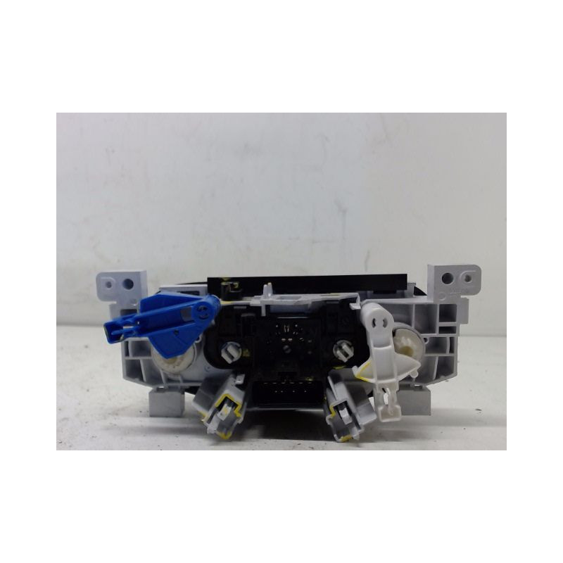 COMMANDE DE CHAUFFAGE DACIA DUSTER