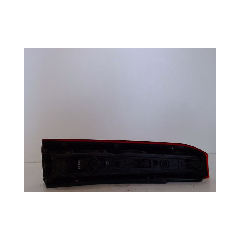 FEU ARRIERE DROIT OPEL MERIVA 2003-2005