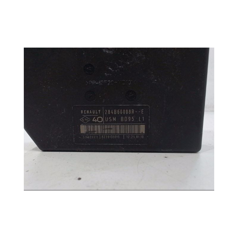 PLATINE FUSIBLE AVANT RENAULT MEGANE III 2008-