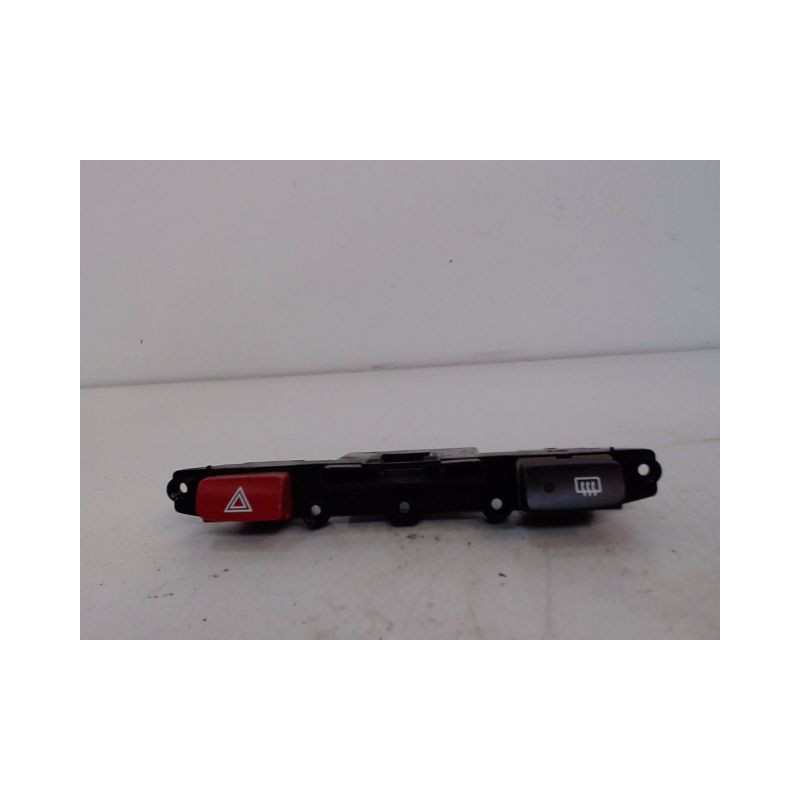 BOUTON DE WARNING KIA RIO