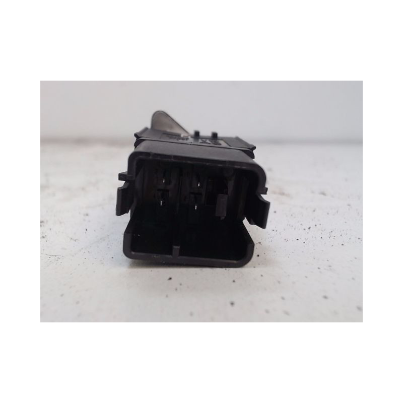 BOUTON DE WARNING VOLKSWAGEN GOLF V PLUS 2005-
