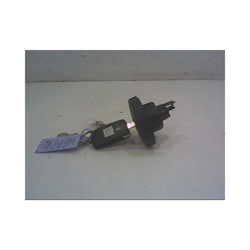 BOUCHON RESERVOIR A CARBURANT CITROEN C4 04-08