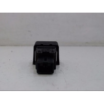BOUTON DE WARNING NISSAN MICRA
