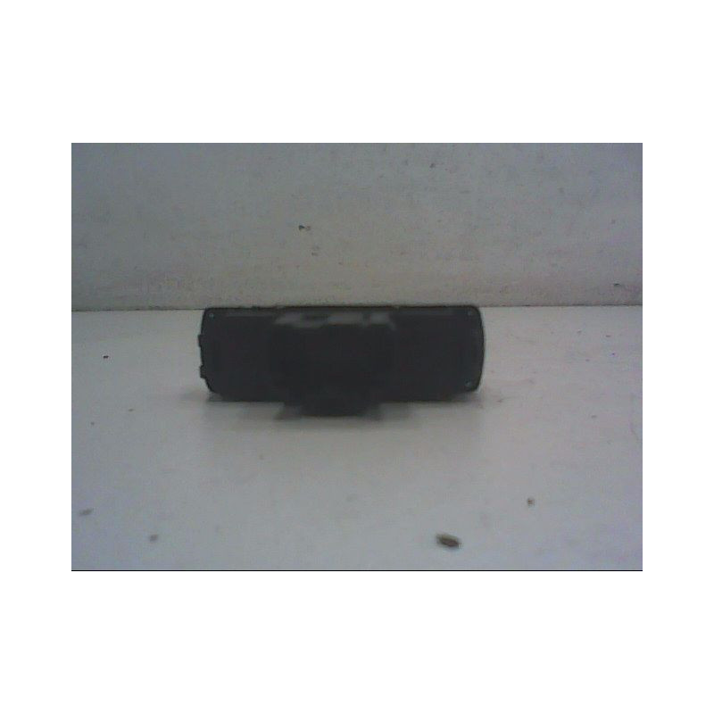 BOUTON DE WARNING FORD MONDEO