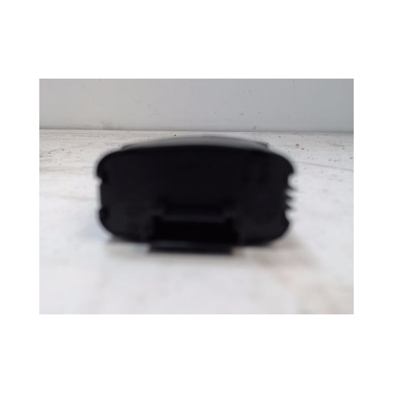 BOUTON DE WARNING B.M.W. SERIE 5