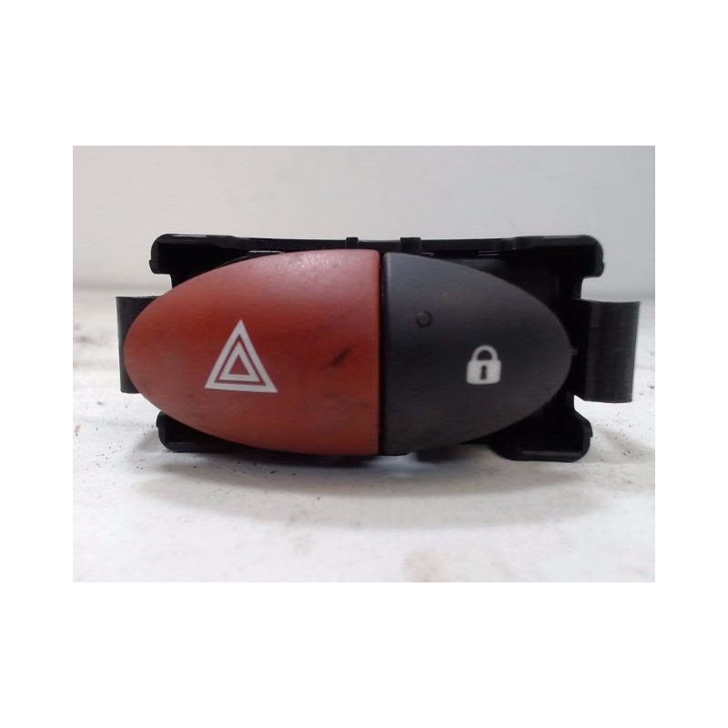 BOUTON DE WARNING RENAULT TWINGO