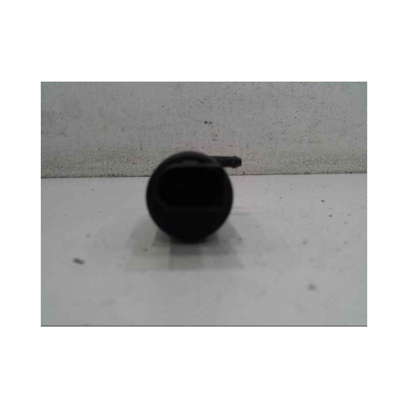 POMPE LAVE-GLACE AVANT B.M.W. SERIE 3