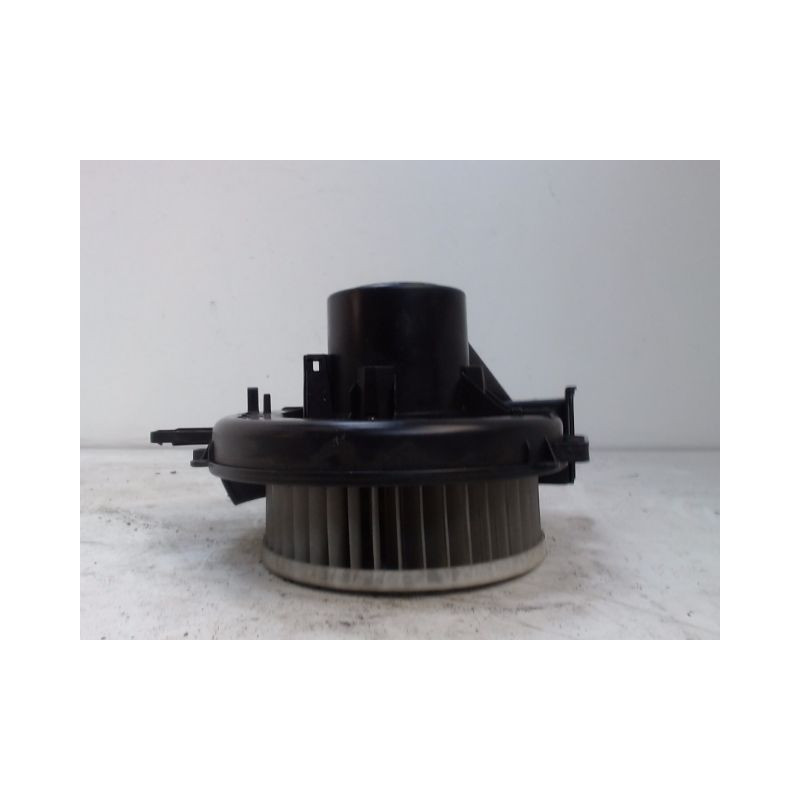 MOTEUR VENTILATEUR CHAUFFAGE VOLKSWAGEN FOX