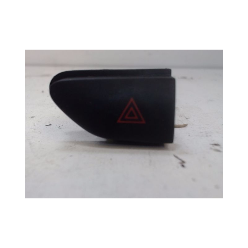 BOUTON DE WARNING RENAULT CLIO