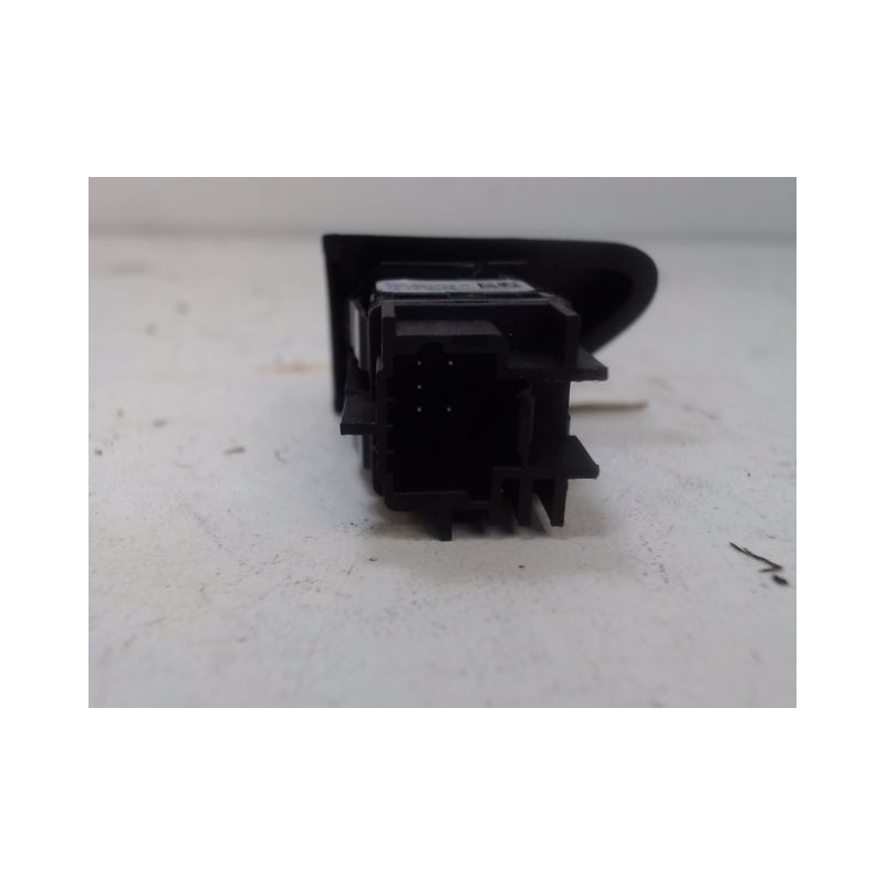 BOUTON DE WARNING RENAULT CLIO