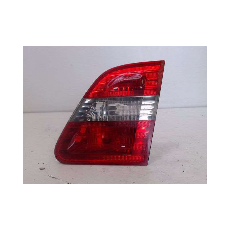 FEU ARRIERE INTERIEUR DROIT MERCEDES CLASSE B 05-08