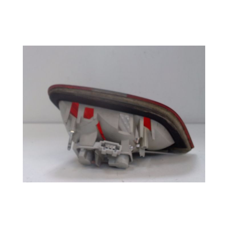 FEU ARRIERE INTERIEUR GAUCHE MERCEDES CLASSE B 05-08