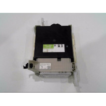 PLATINE FUSIBLE HABITACLE TOYOTA YARIS