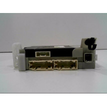 PLATINE FUSIBLE HABITACLE TOYOTA YARIS