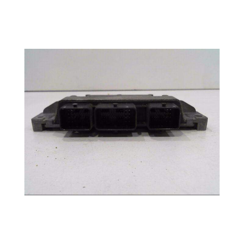 CALCULATEUR MOTEUR RENAULT CLIO III 2009-