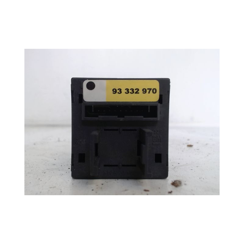 BOUTON DE WARNING OPEL MERIVA