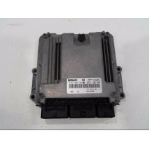 CALCULATEUR MOTEUR RENAULT CLIO