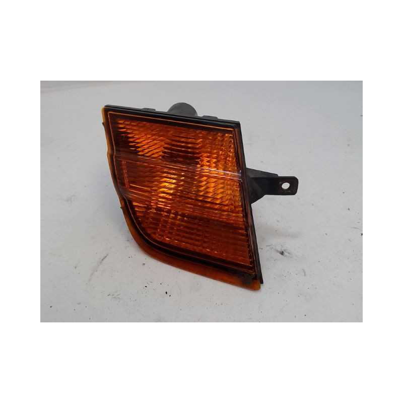 CLIGNOTANT DROIT NISSAN MICRA