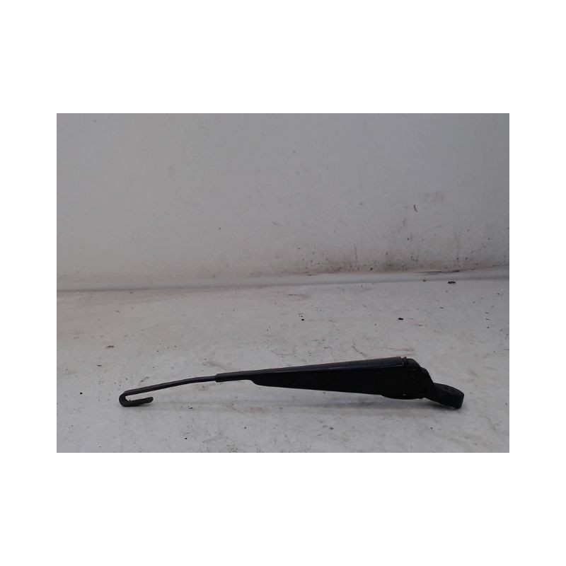 BRAS ESSUIE-GLACE ARRIERE FORD FIESTA