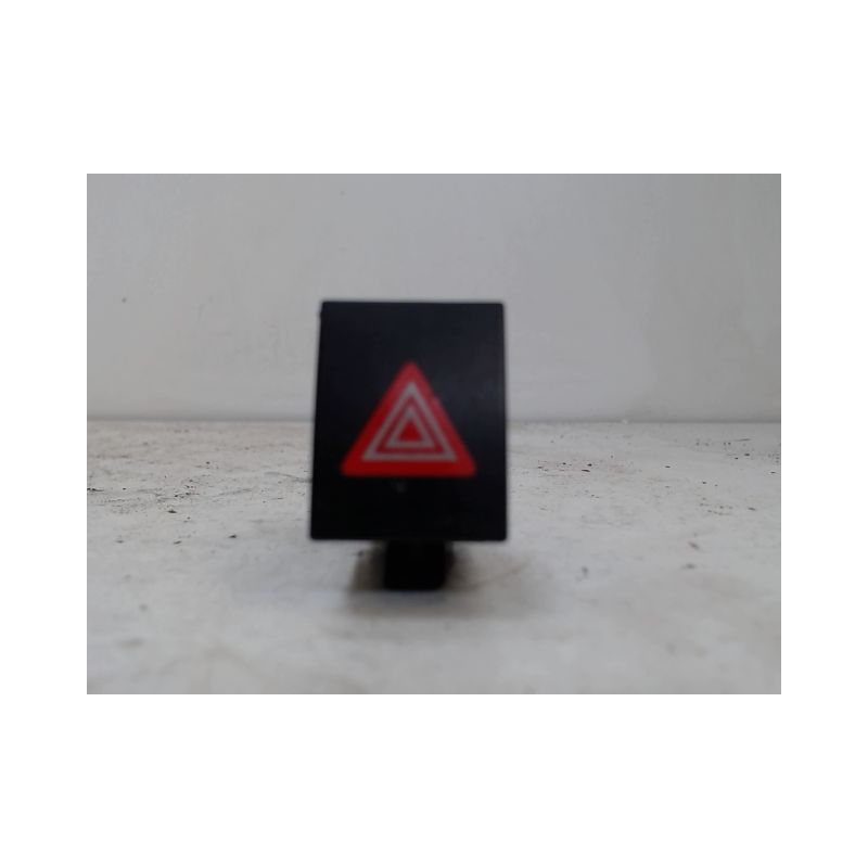 BOUTON DE WARNING VOLKSWAGEN POLO
