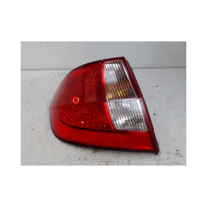 FEU ARRIERE GAUCHE  HYUNDAI GETZ