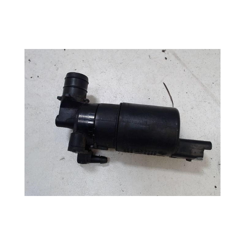 POMPE LAVE-GLACE AVANT TOYOTA AYGO