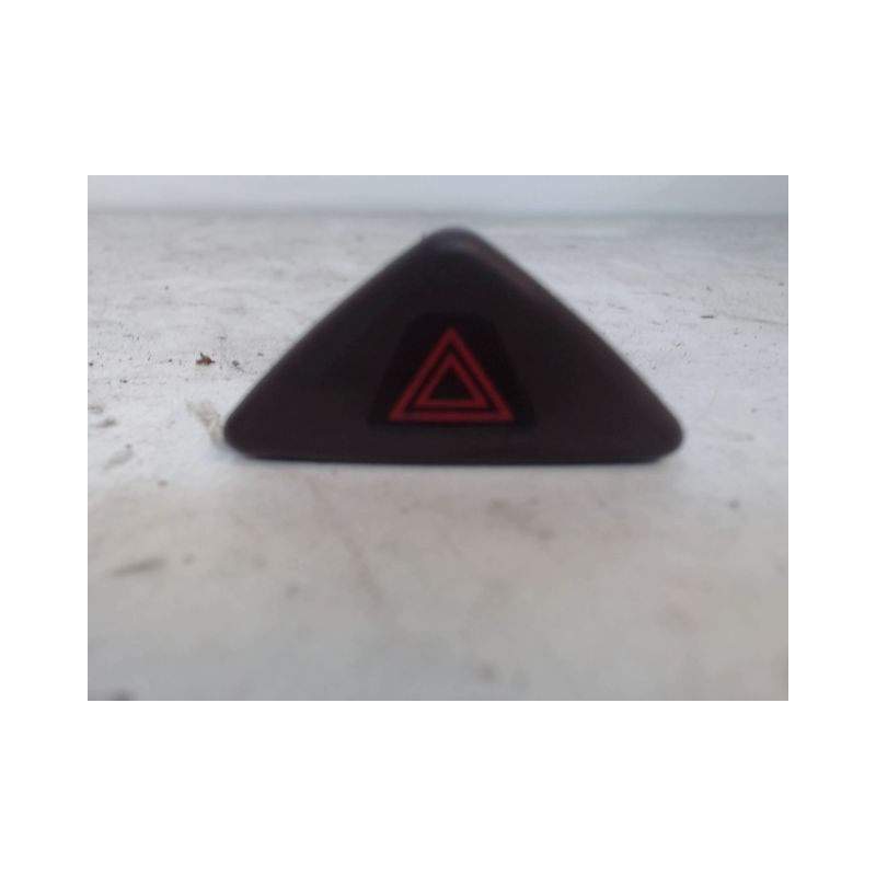 BOUTON DE WARNING VOLVO V70