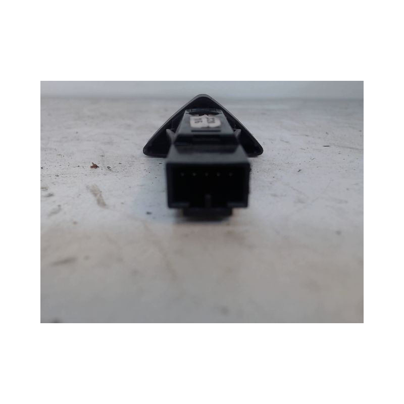 BOUTON DE WARNING VOLVO V70