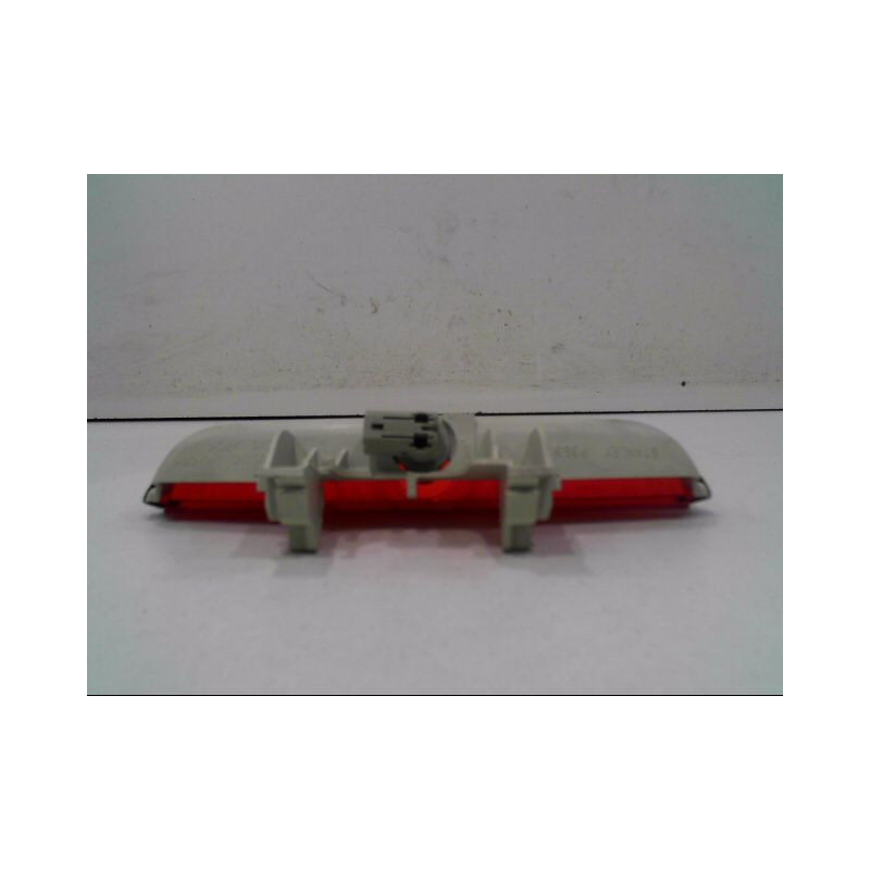 FEUX STOP SUPPLEMENTAIRE MAZDA 3