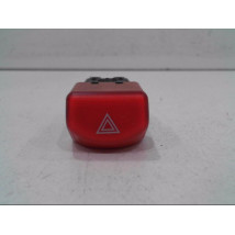 BOUTON DE WARNING NISSAN MICRA