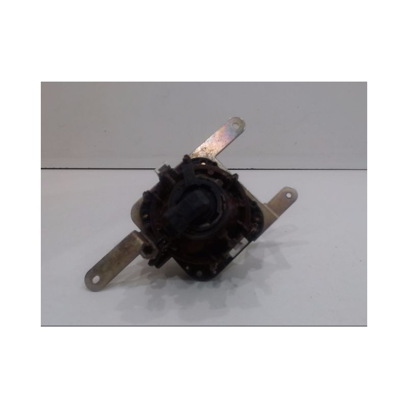 PHARE ANTIBROUILLARD AVANT GAUCHE SUZUKI WAGON-R