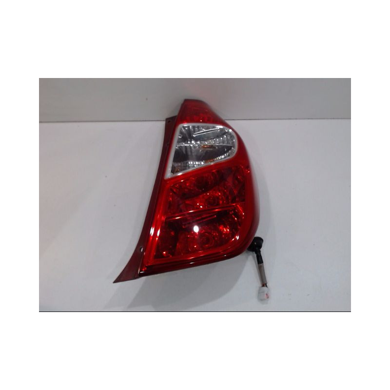 FEU ARRIERE DROIT HYUNDAI I10