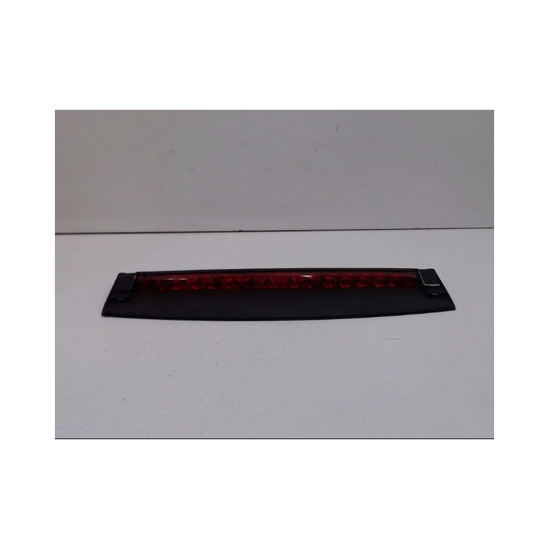 FEUX STOP SUPPLEMENTAIRE SKODA OCTAVIA