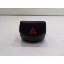 BOUTON DE WARNING NISSAN MICRA