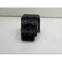 BOUTON DE WARNING NISSAN MICRA