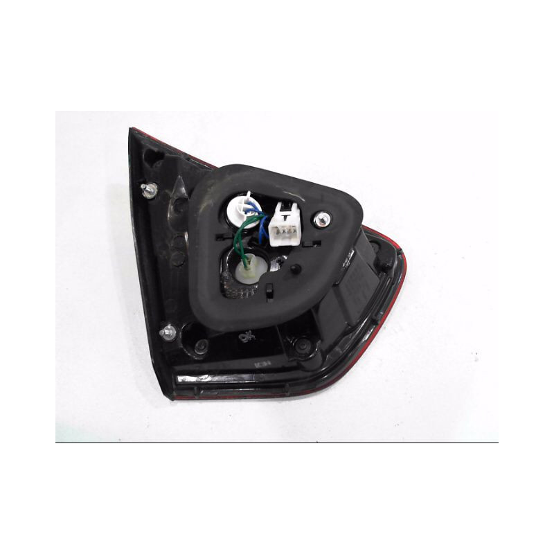 FEU ARRIERE INTERIEUR DROIT KIA RIO