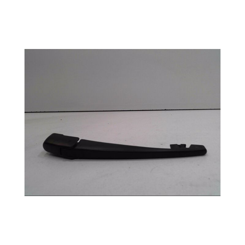 BRAS ESSUIE-GLACE ARRIERE SUZUKI SWIFT