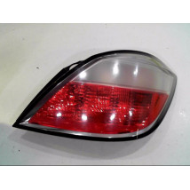 FEU ARRIERE DROIT OPEL ASTRA
