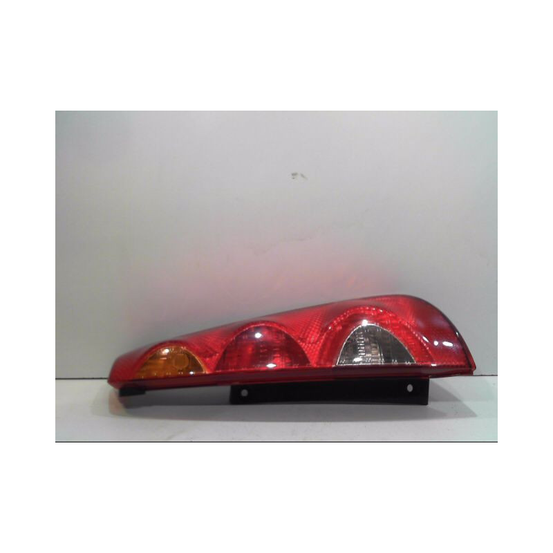 FEU ARRIERE DROIT NISSAN NOTE