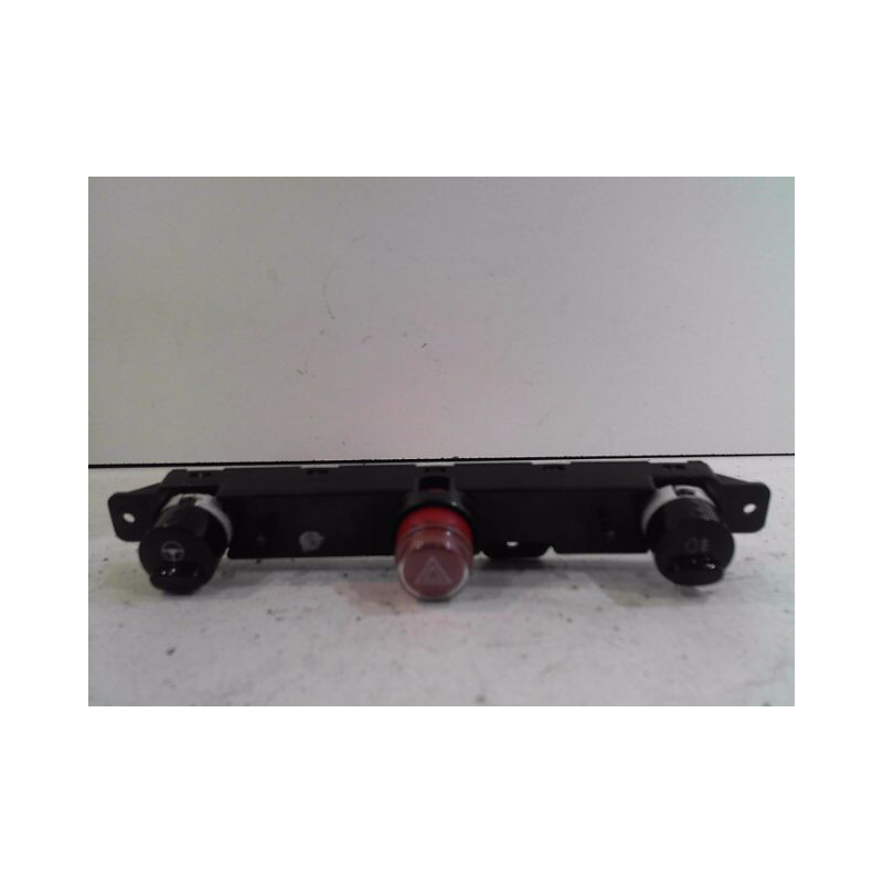 BOUTON DE WARNING FIAT 500